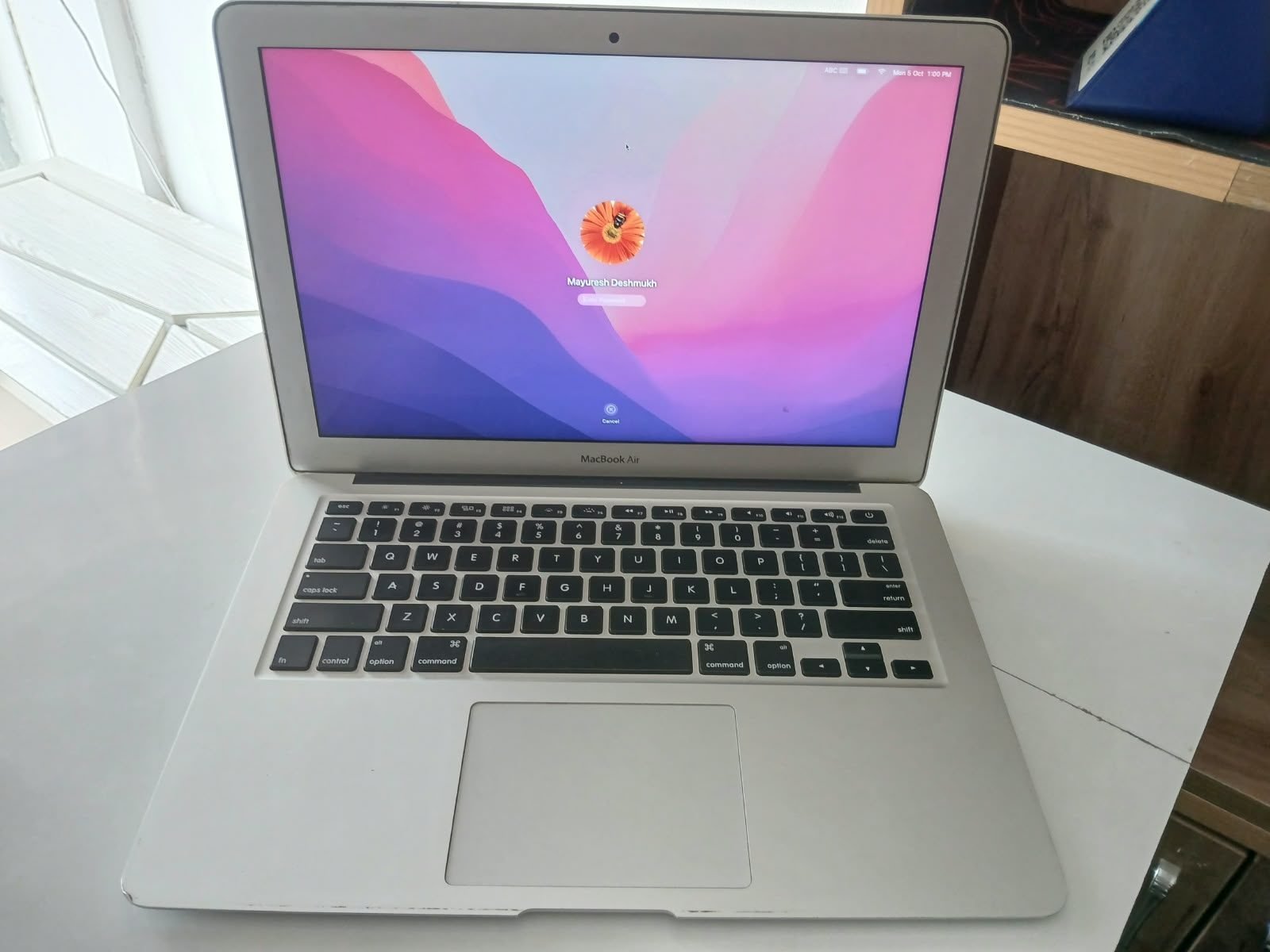 Apple MacBook Air A++ Condition